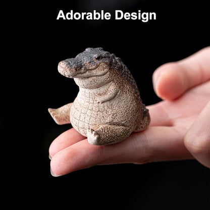 Mini Alligator Baby Statue Ornament, Cute Resin Crocodile Figurine, Tea Pet Alligator Sculpture, Animal Statue for Indoor Outdoor Home Garden Decoration, Animals & Crocodile Lovers