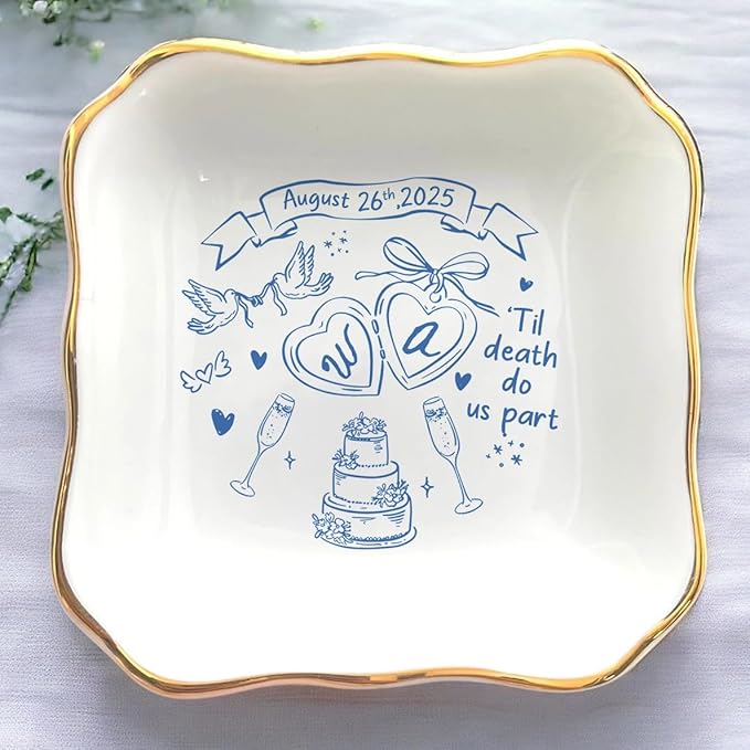 Personalized Ring Dish Engagement Gift, Engaged Ring Holder, Custom Wedding Jewelry Dish, Married Jewelry Tray Gifts for Newly Engaged Couple, Wedding Party Keepsake Gifts