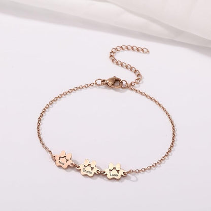 MeMeDIY Personalized Paw Print Bracelet for Women Engraved 1-5 Names Dog Cat Pet Paw Bracelet Adjustable Chain Dog Jewelry Memorial Gifts for Pet Lovers