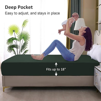 King Mattress Protector Waterproof, Fitted Sheet Style Breathable Mattress Cover with Deep Pocket Fits Up to 18'', Noiseless Bed Cover for Kids Adults Pets, Machine Washable (Green, 76'' X 80'')