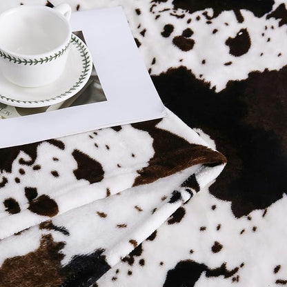 Bnuitland Cow Print Throw Blanket with Storage Pouch, Double Sided 300 GSM Super Soft Flannel Fleece Fuzzy for Bed Sofa Couch Travel, Great Blanket Gift for Adults and Kids, Twin Size 59x81 inch