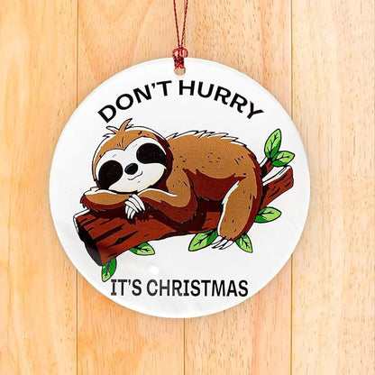 Sloth Ornament, Sloth Gifts for Women, Christmas Ornament 2025 Funny Lazy Animal Christmas Decoration, Cute Woodland Ornament for Tree, Unique Animal Lovers Gift, Relaxed Holiday Decor Idea