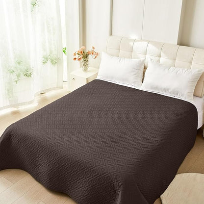 hyha Waterproof Dog Blanket, Soft Dog Bed Cover Pet Blankets, Waterproof Sofa Couch Cover for Dogs Washable, Reversible Pet Couch Covers for Sofa Furniture (82x102 Inch, Chocolate/Chocolate)