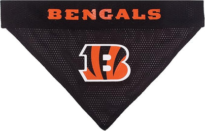 Pets First NFL DOG BANDANA - CINCINNATI BENGALS REVERSIBLE PET BANDANA. 2 Sided Sports Bandana with a PREMIUM Embroidery TEAM LOGO, Large/X-Large. - 2 Sizes & 32 NFL Teams available