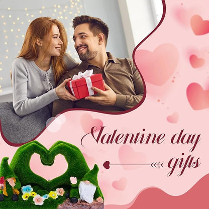 St Patricks Day Gnome Garden Gnome Statue Heart-Shaped Moss Covered Outdoor Garden Decor Cute Gnomes Decorations for Home Patio Yard Balcony Lawn Decor
