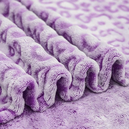 Bnuitland Purple Leopard Print Flannel Throw Blanket, 300 GSM Double Sided Fuzzy Fluffy for Bed Sofa Couch Travel, Super Soft Lightweight Cheetah Print Blanket for Adultsa and Kids, 50×60 inch