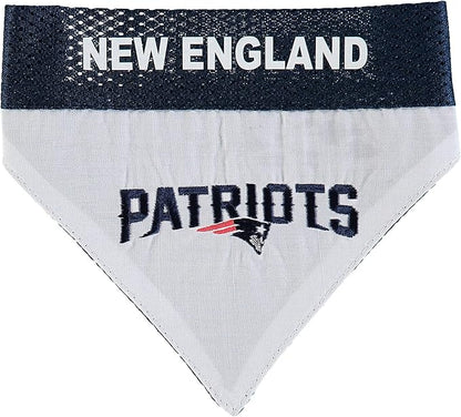 Pets First NFL DOG BANDANA - NEW ENGLAND PATRIOTS REVERSIBLE PET BANDANA. 2 Sided Sports Bandana with a PREMIUM Embroidery TEAM LOGO, Large/X-Large. - 2 Sizes & 32 NFL Teams available